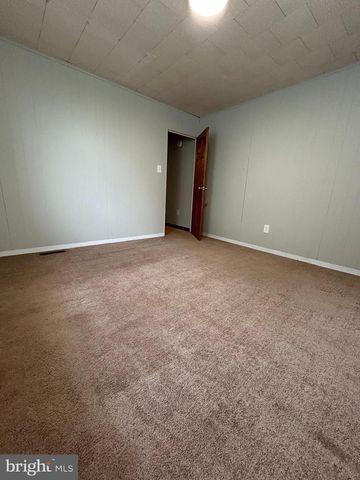 506 E CENTER ST, Millersburg, PA 17061