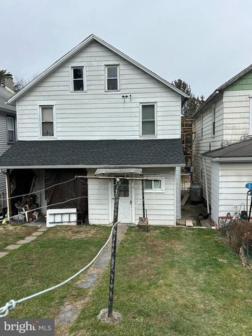 506 E CENTER ST, Millersburg, PA 17061