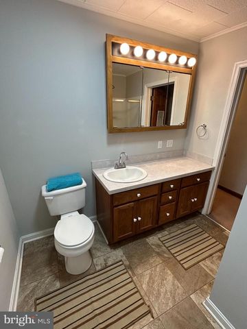 506 E CENTER ST, Millersburg, PA 17061