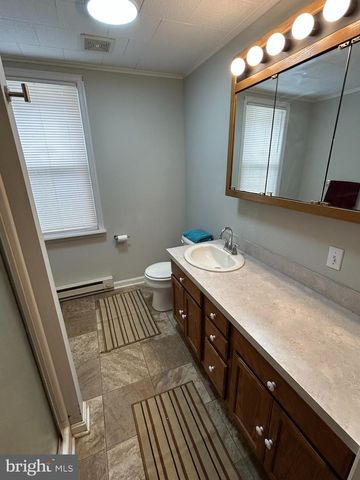 506 E CENTER ST, Millersburg, PA 17061