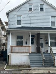 506 E CENTER ST, Millersburg, PA 17061