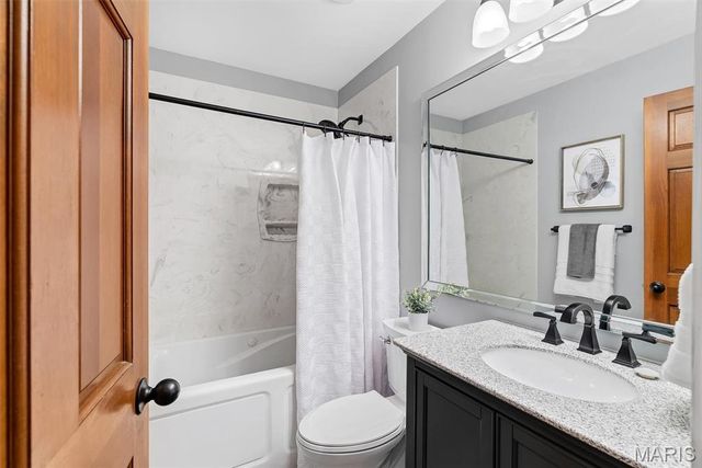 426 Madrina Court, Ballwin, MO 63021