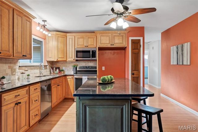 426 Madrina Court, Ballwin, MO 63021
