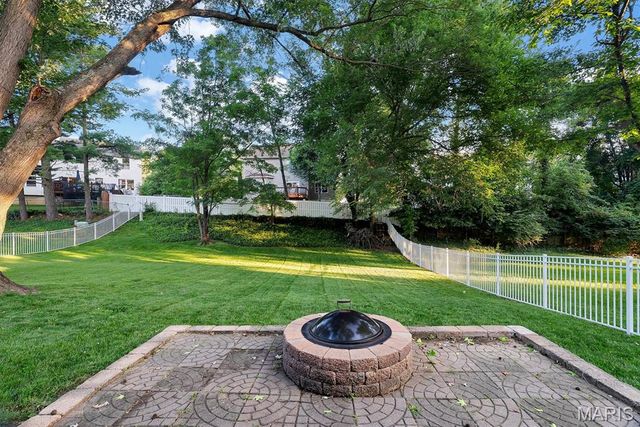 426 Madrina Court, Ballwin, MO 63021