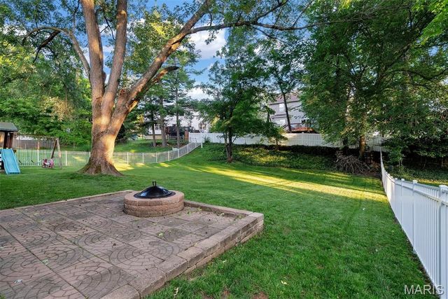 426 Madrina Court, Ballwin, MO 63021