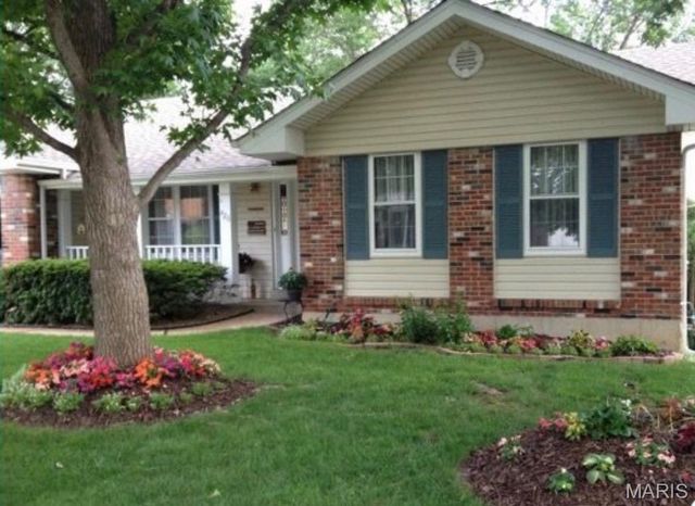 426 Madrina Court, Ballwin, MO 63021