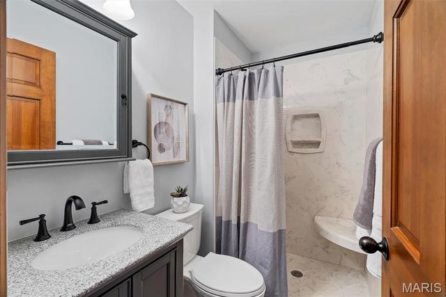 426 Madrina Court, Ballwin, MO 63021