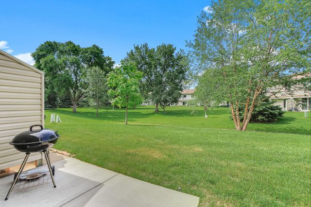 2829 67th Lane N, Brooklyn Center, MN 55430
