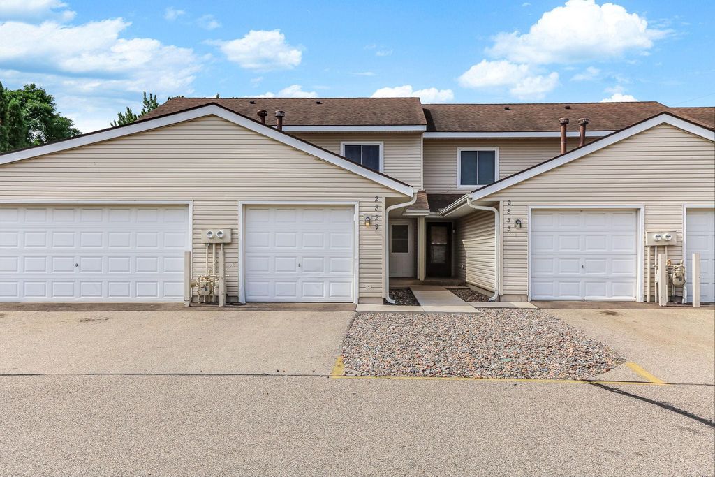 2829 67th Lane N, Brooklyn Center, MN 55430