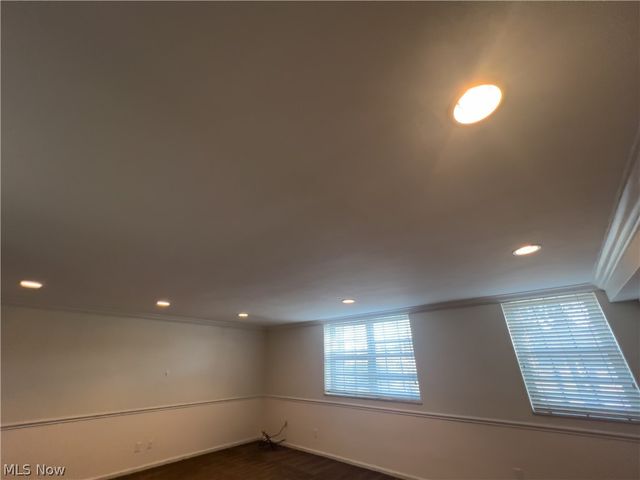 19901 Van Aken Boulevard W 7, Shaker Heights, OH 44122