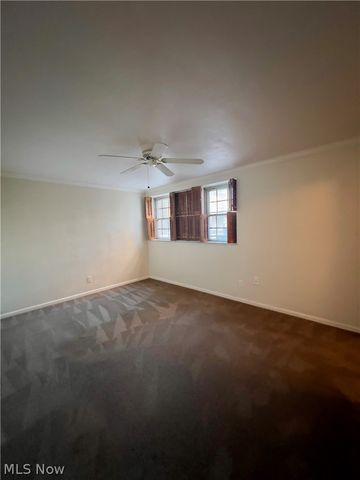 19901 Van Aken Boulevard W 7, Shaker Heights, OH 44122