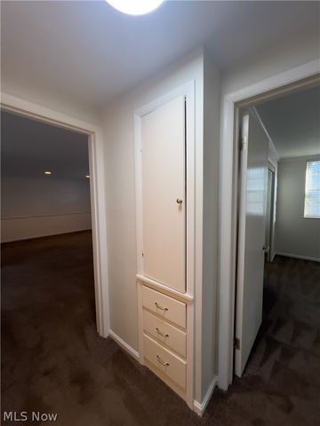 19901 Van Aken Boulevard W 7, Shaker Heights, OH 44122