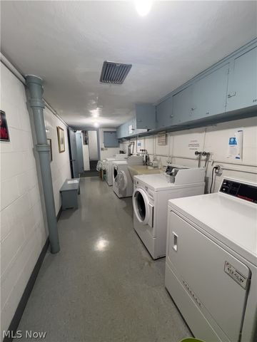 19901 Van Aken Boulevard W 7, Shaker Heights, OH 44122