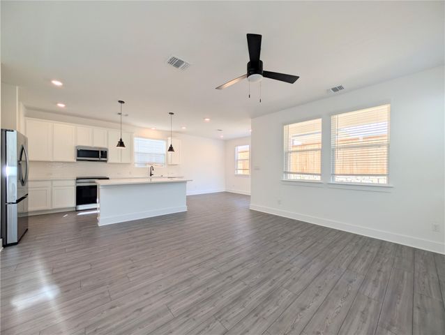 113 Sycamore Pines, Kyle, TX 78640