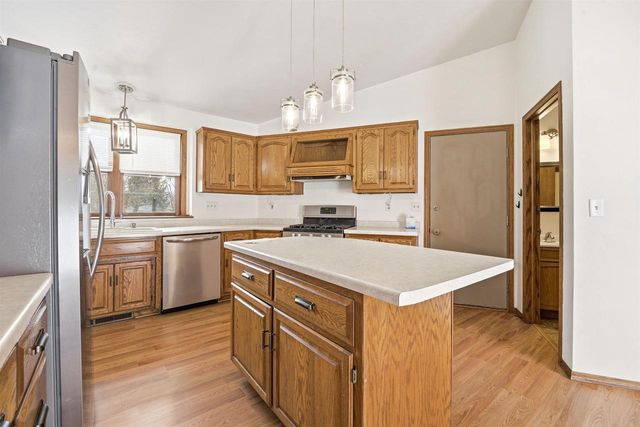 2688 NICOLET DRIVE, Green Bay, WI 54311