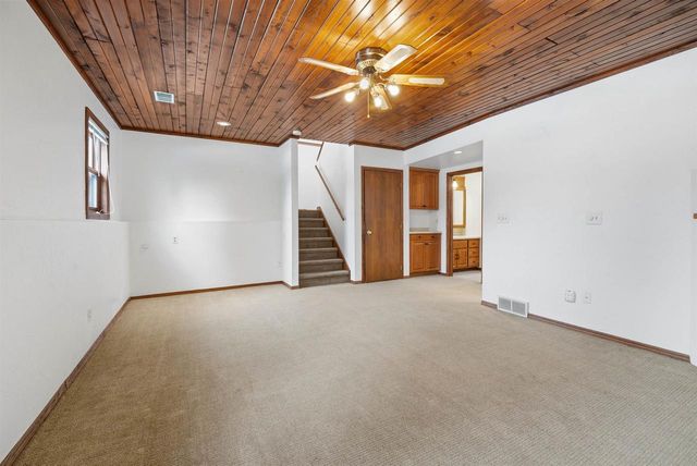 2688 NICOLET DRIVE, Green Bay, WI 54311