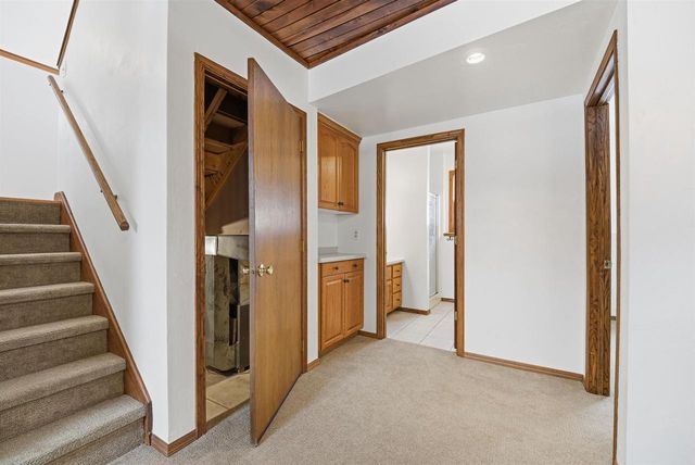 2688 NICOLET DRIVE, Green Bay, WI 54311