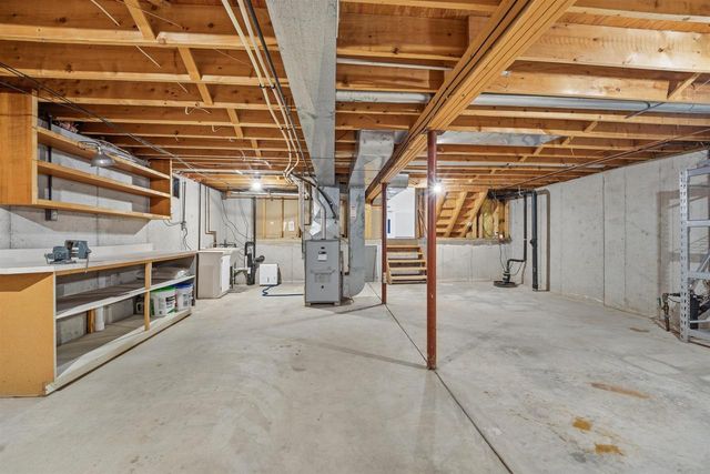 2688 NICOLET DRIVE, Green Bay, WI 54311