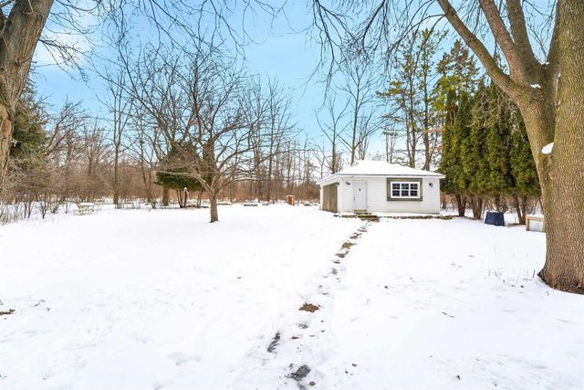 2688 NICOLET DRIVE, Green Bay, WI 54311