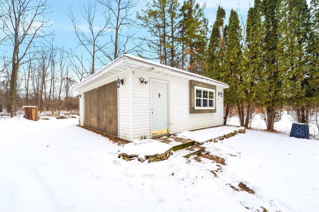 2688 NICOLET DRIVE, Green Bay, WI 54311