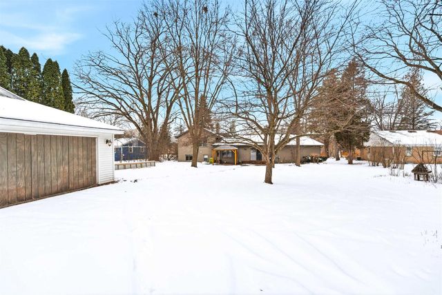 2688 NICOLET DRIVE, Green Bay, WI 54311
