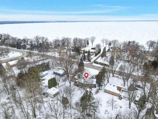 2688 NICOLET DRIVE, Green Bay, WI 54311