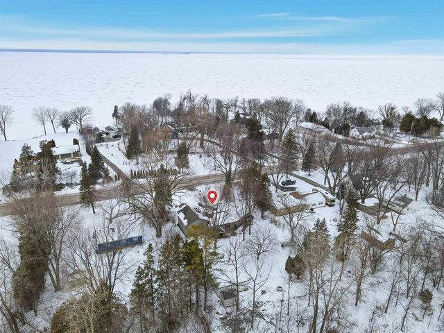 2688 NICOLET DRIVE, Green Bay, WI 54311