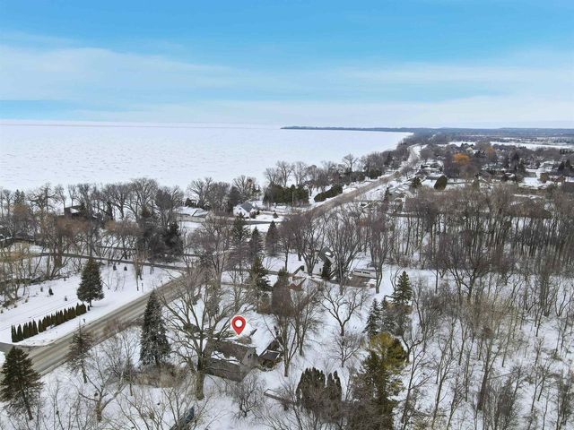 2688 NICOLET DRIVE, Green Bay, WI 54311