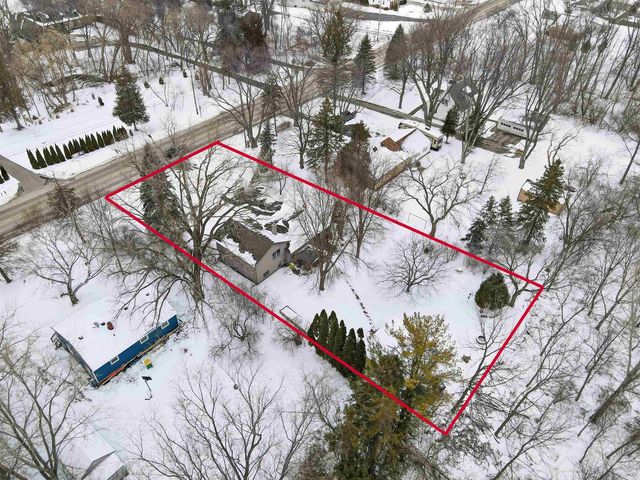 2688 NICOLET DRIVE, Green Bay, WI 54311