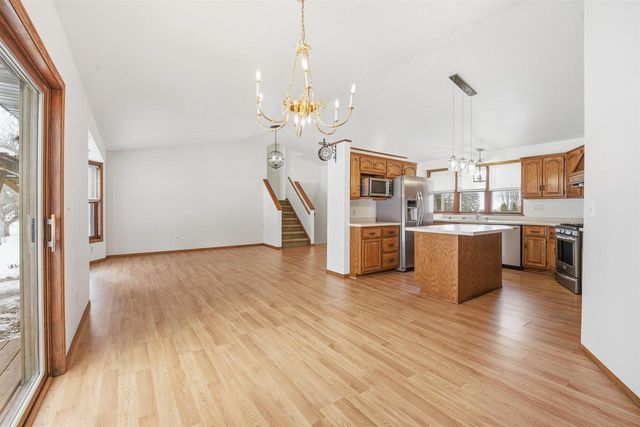 2688 NICOLET DRIVE, Green Bay, WI 54311