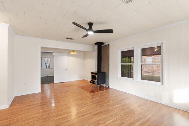 127 NW Holmes Boulevard, Fort Walton Beach, FL 32548