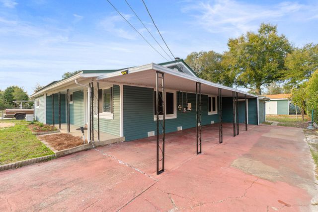 127 NW Holmes Boulevard, Fort Walton Beach, FL 32548