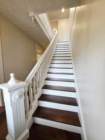 612 N 5th St, Ironton, OH 45638