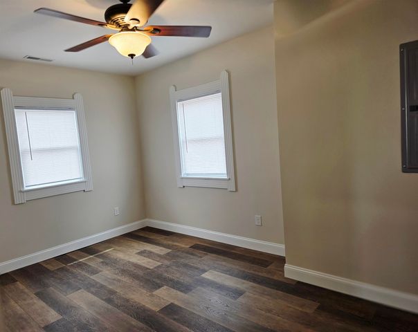 612 N 5th St, Ironton, OH 45638