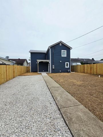 612 N 5th St, Ironton, OH 45638