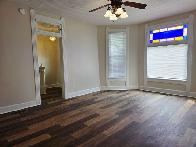 612 N 5th St, Ironton, OH 45638