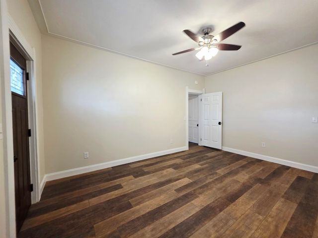 612 N 5th St, Ironton, OH 45638