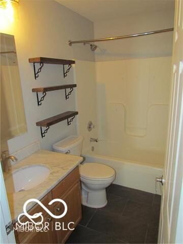 10559 Ross Crossing, Fishers, IN 46038