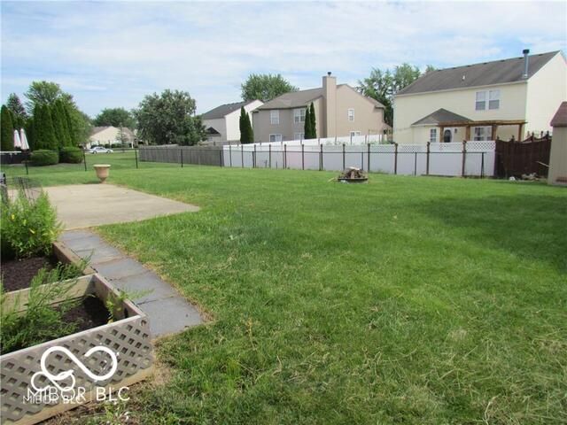 10559 Ross Crossing, Fishers, IN 46038