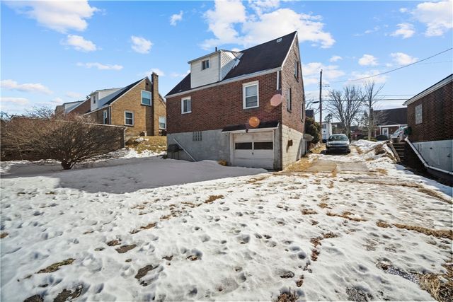 2522 Jefferson Ave, West Mifflin, PA 15122