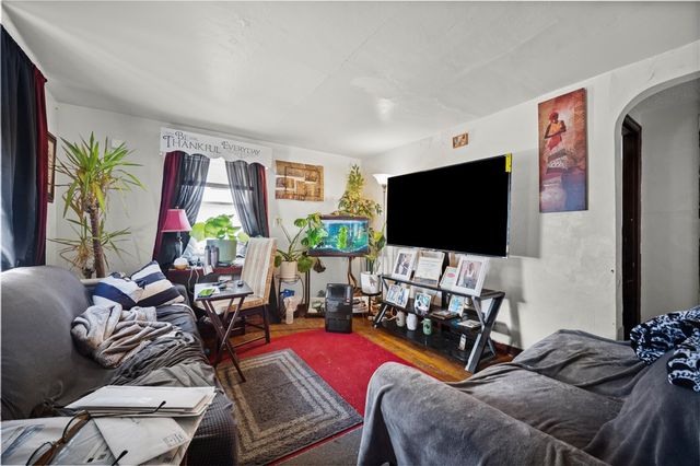 2522 Jefferson Ave, West Mifflin, PA 15122