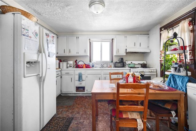 2522 Jefferson Ave, West Mifflin, PA 15122