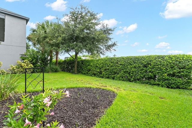 8524 ARABELLA LANE, Seminole, FL 33777