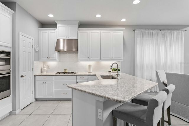 8524 ARABELLA LANE, Seminole, FL 33777
