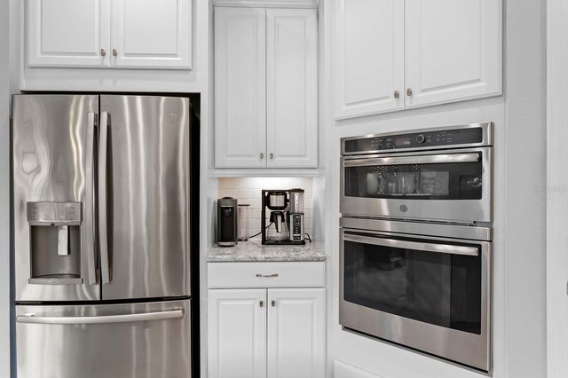 8524 ARABELLA LANE, Seminole, FL 33777