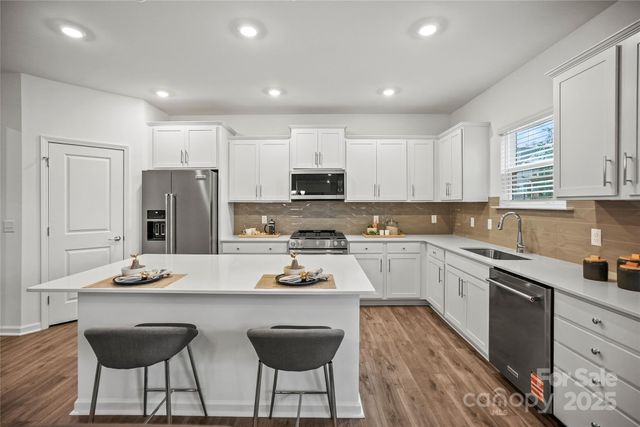 14218 New Crest Drive 140, Huntersville, NC 28078