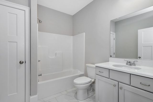 8 Weber Farm Road 8, Wrentham, MA 02093