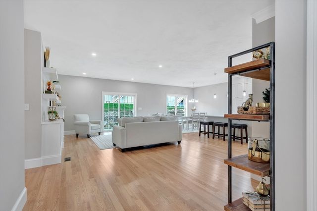 8 Weber Farm Road 8, Wrentham, MA 02093