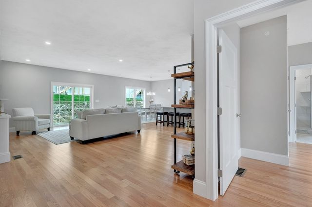 8 Weber Farm Road 8, Wrentham, MA 02093
