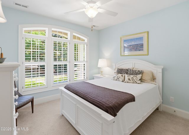 2886 St James Drive SE, Southport, NC 28461